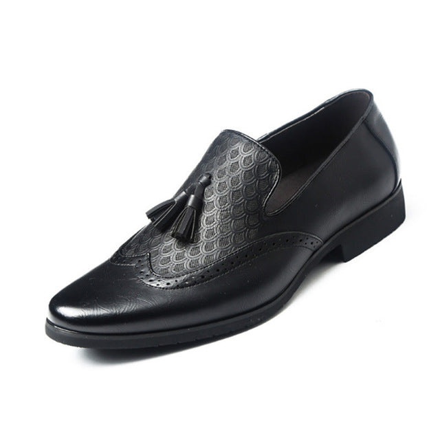 Tangnest Bussiness PU Leather Fringe Dress Shoes Man 2018 New Retro British Brogue Shoes Pointed Toe Fashion Man Shoes XMP850